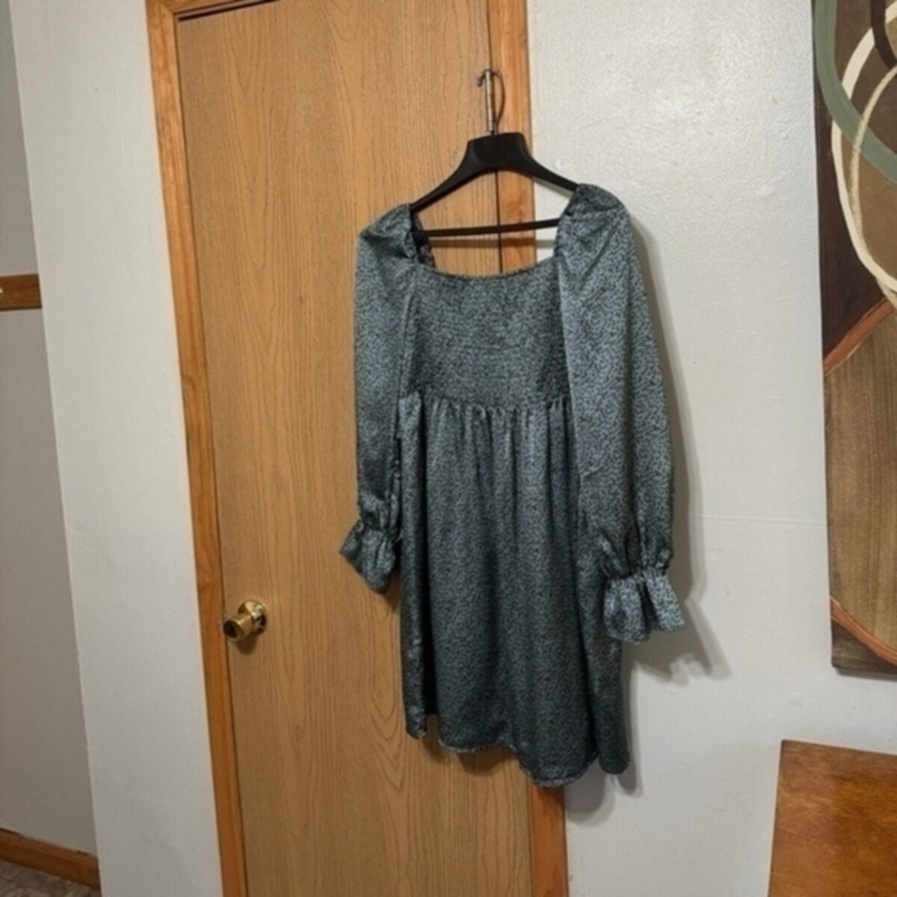 Misguided Size 14 Green w/Geometric Print Smocked Knee-Length A-Line Dress - EUC